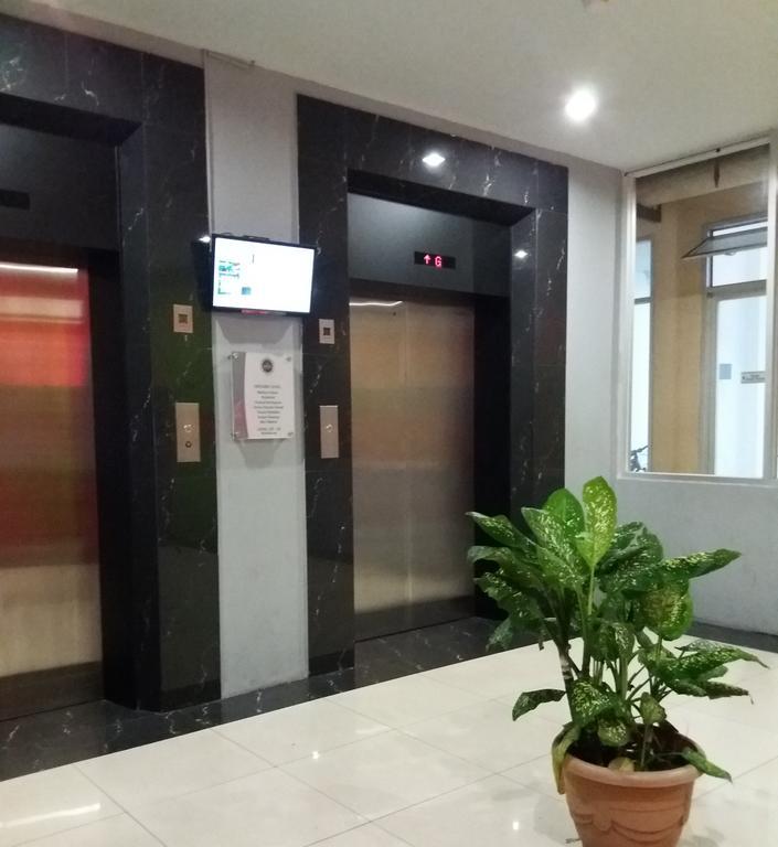 Ananda Apartments @ Suites Metro Cicadas Luaran gambar