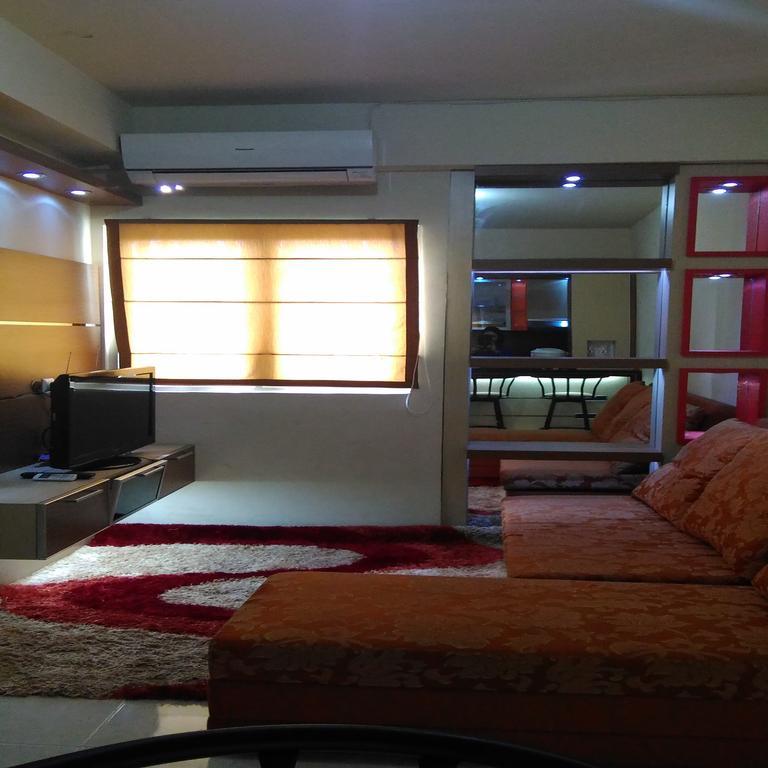 Ananda Apartments @ Suites Metro Cicadas Luaran gambar