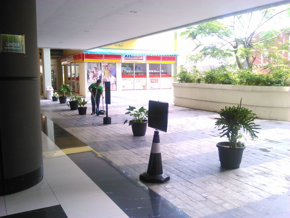 Ananda Apartments @ Suites Metro Cicadas Luaran gambar